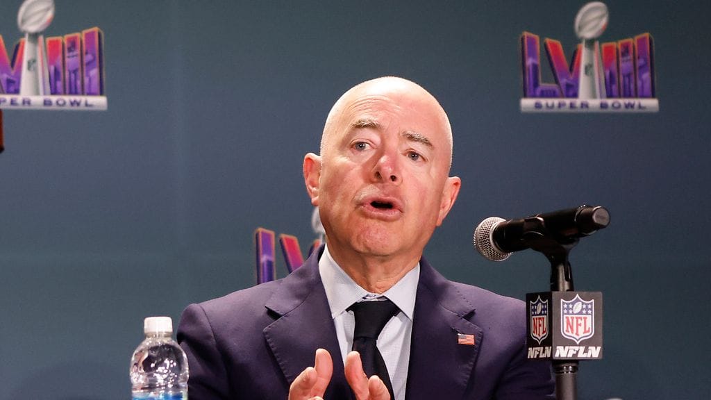 Alejandro Mayorkas on Yhdysvaltain kotimaan turvallisuudesta vastaava ministeri