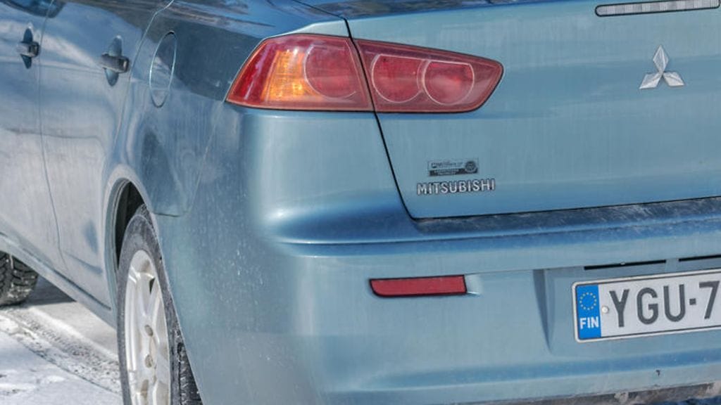 Rekisterikilpien Y-kirjain ei erotu tarpeeksi V-kirjaimesta. Vielä.