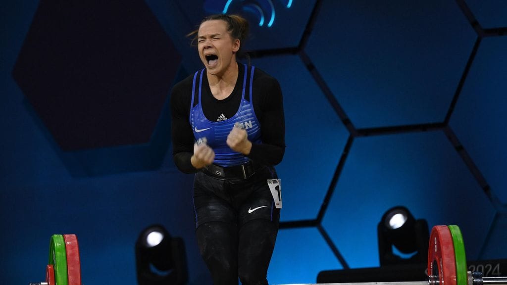 Saara Retulainen saavutti painonnoston EM-mitaleita.