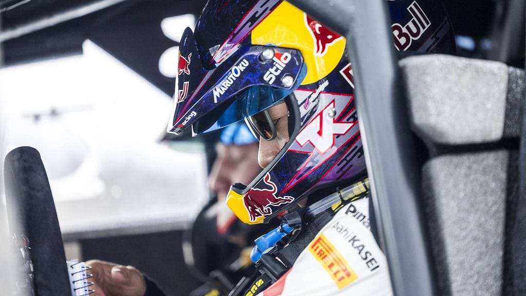 EK10: Katsuta täräytti penkkaan