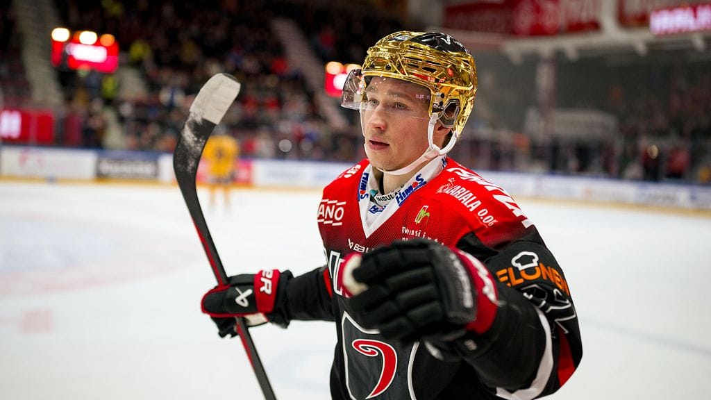 Jerry Turkulainen vaihtaa ensi kaudella Jyväskylän Sveitsiin.