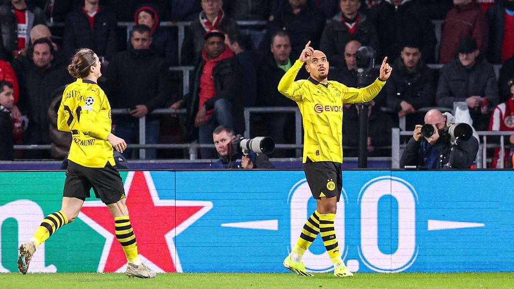 Dortmund-hyökkääjä Donyell Malen rokotti vanhaa seuraansa – tuuletuksessa kunnioittava ele