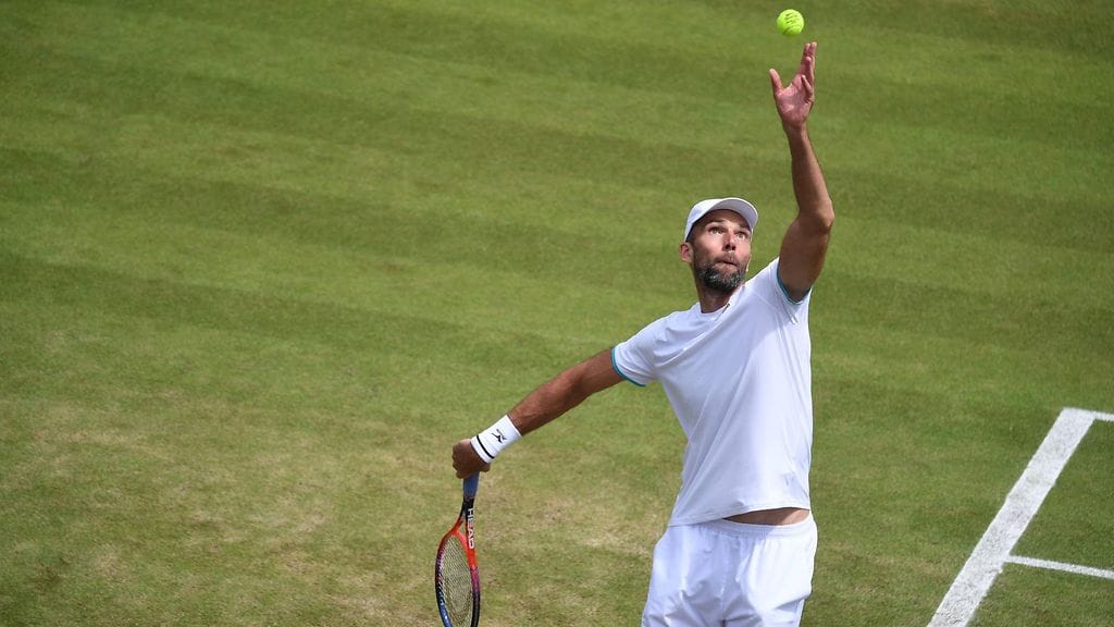 Ivo Karlovic iski urallaan hurjat 13 727 ässäsyöttöä.