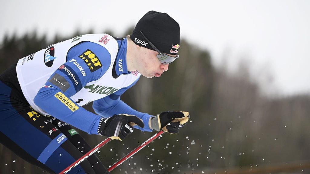 Iivo Niskaselta nähtiin sunnuntaina raju ankkuriosuus Puijon Hiihtoseuran riveissä. (arkistokuva)