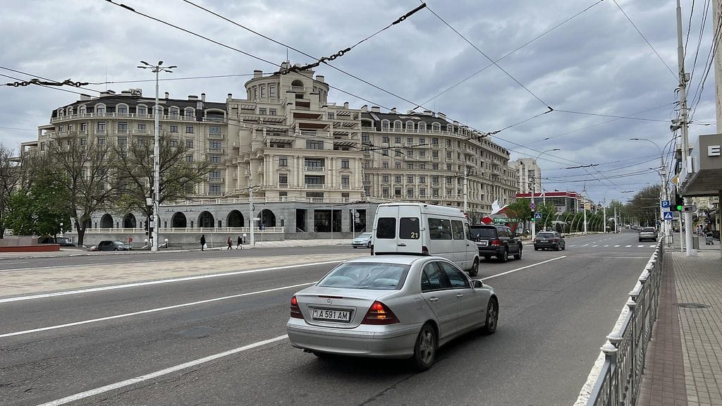 Katukuvaa Tiraspolista, Transnistrian niin sanotusta pääkaupungista.