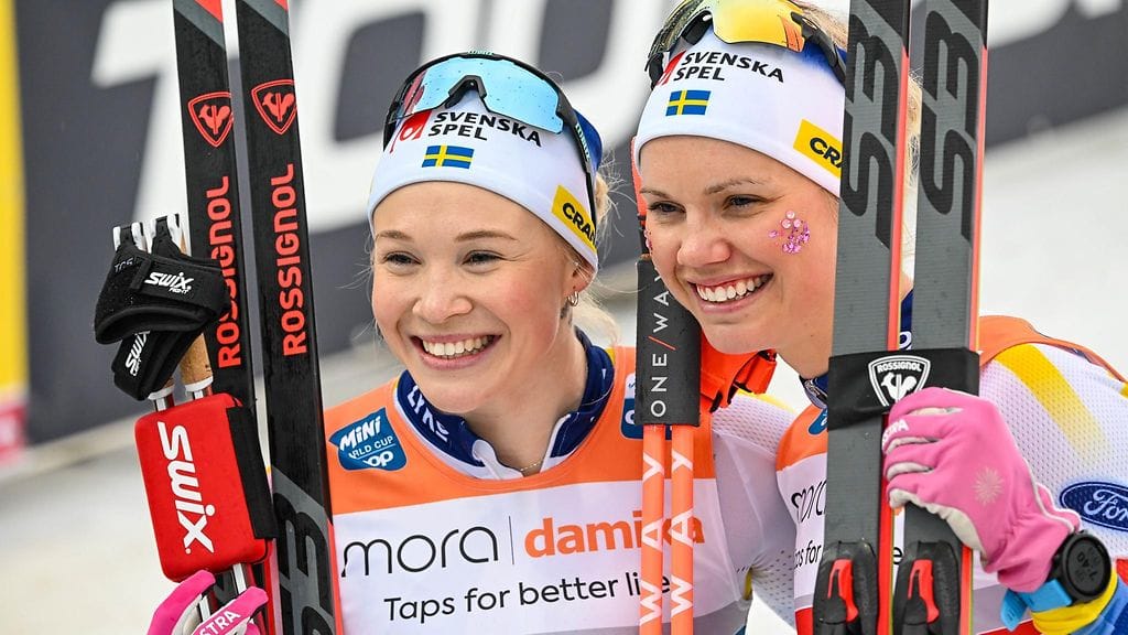 Jonna Sundling ja Emma Ribom voittivat kultaa Planican MM-kisojen parisprintissä.