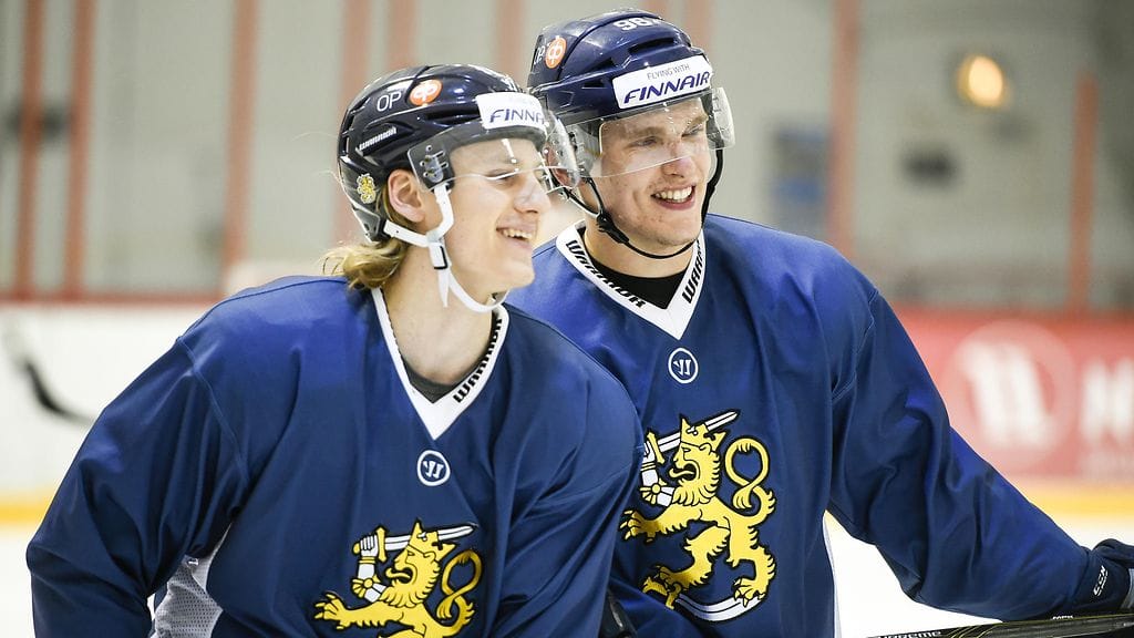 Roope Hintz (vasemmalla) ja Mikko Rantanen (oikealla).