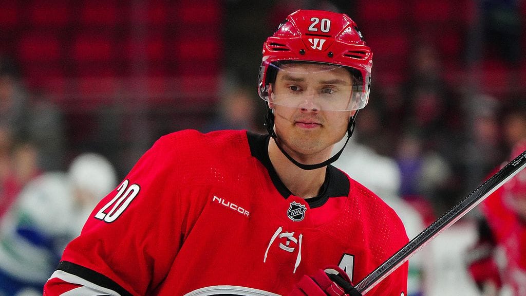Carolina Hurricanesissa pelaava Sebastian Aho meni hiljattain naimisiin.