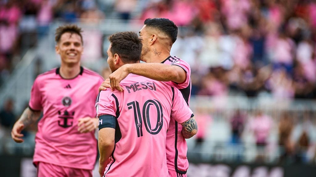 Lionel Messi, Luis Suarez ja Robert Taylor vastasivat Miamin maaleista 5-0-voitossa Orlando Citysta.