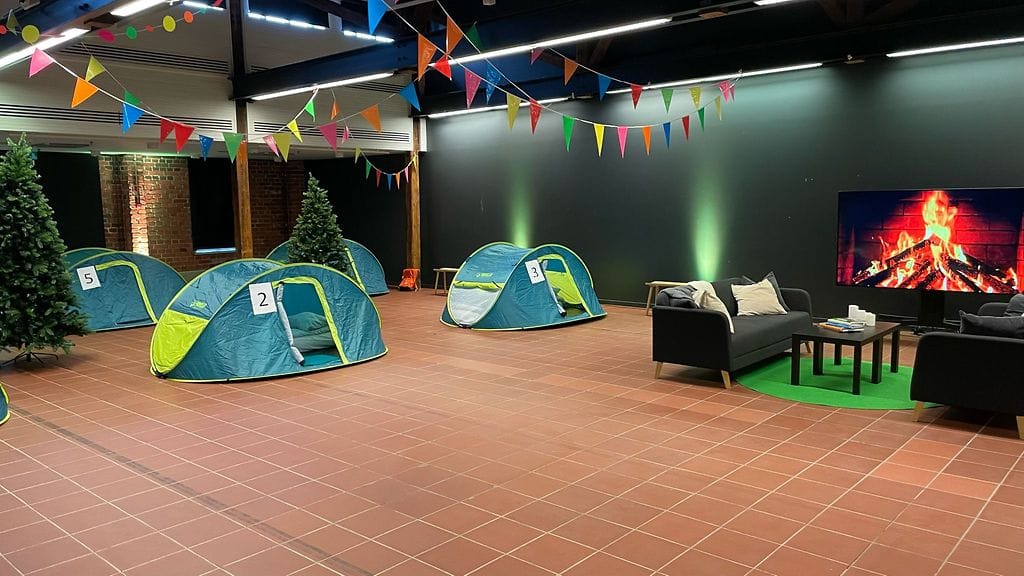 0403 telttailua sisätiloissa3