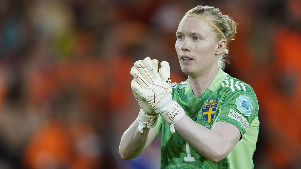 Hedvig Lindahlista tekaistaan kuolinilmoituksia.