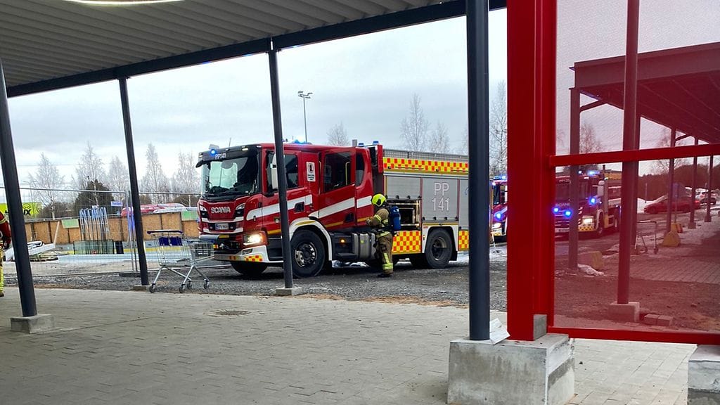 Pohjois-Pohjanmaan pelastuslaitos sai ilmoituksen palosta iltapäivällä hieman neljän jälkeen.