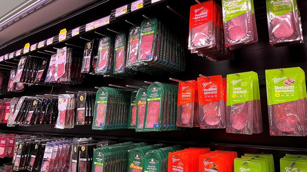 meetvursti, meetvursteja ruokakaupassa,