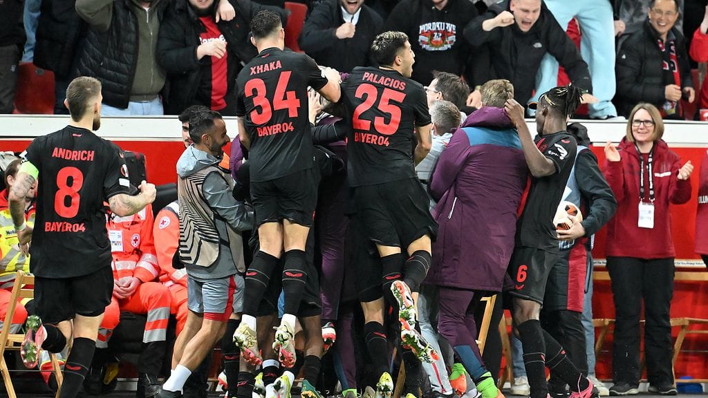 Bayer Leverkusen nousi häikäisevällä tavalla voittoon Eurooppa-liigassa.