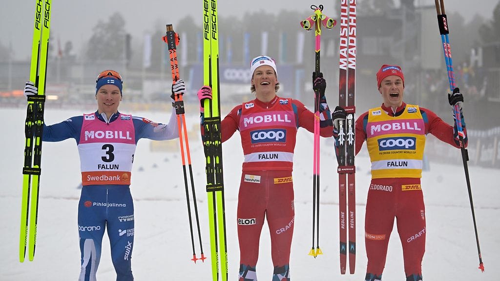 Lauri Vuorinen, Johannes Hösflot Kläbo ja Harald Östberg Amundsen tuulettivat Falunissa.