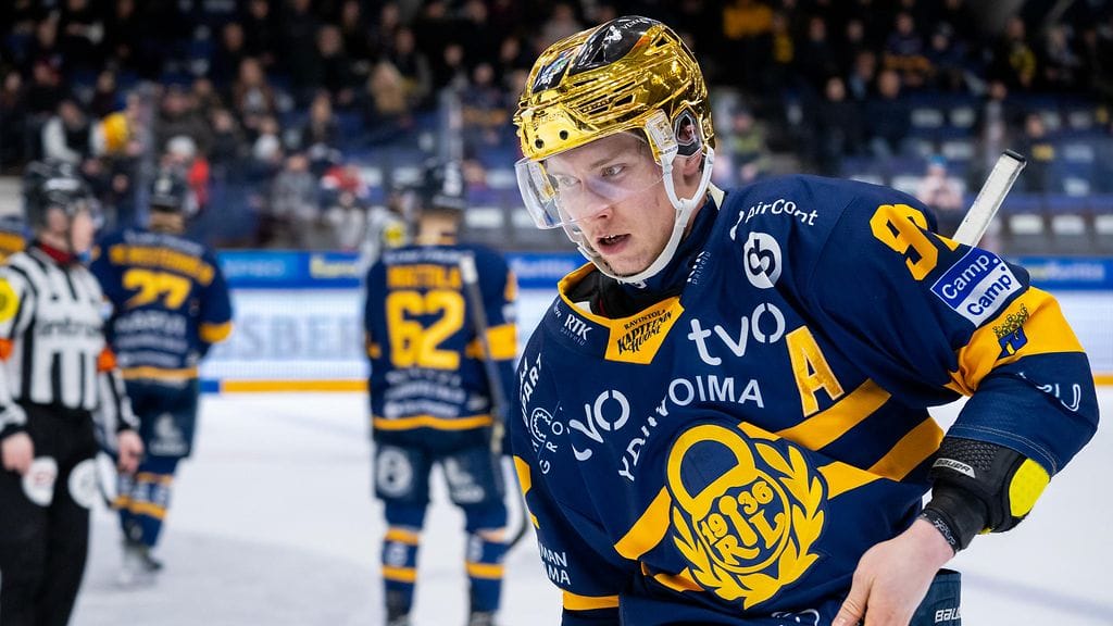 Sebastian Repo pelasi edelliset kuusi kautta Rauman Lukossa, jossa hän toimi viimeisen vuoden kapteenina.