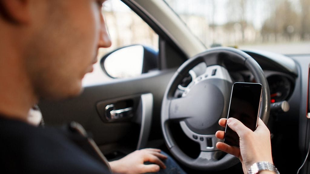 Milloin liikenteessä tulee soittaa hätänumeroon?