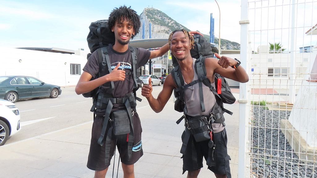 race_across_the_world_s01_eps02_2023_iba_ja_keinaan_gibraltar_iban_ja_keinaan_matkakamera