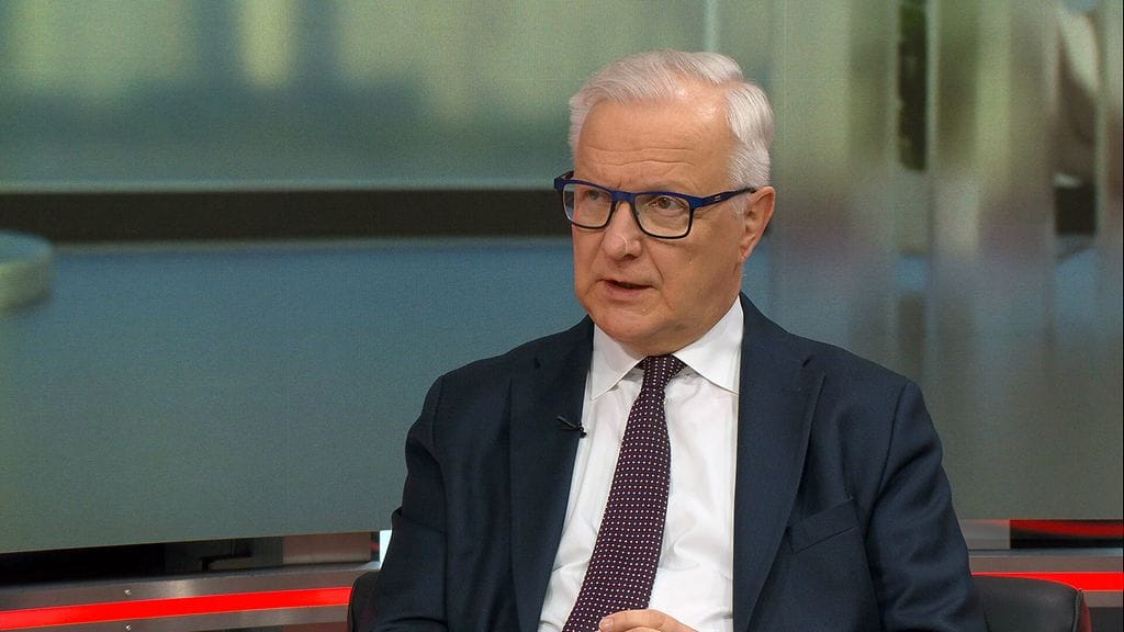 Suomen Pankin pääjohtaja Olli Rehn on yhä mukana kisassa Euroopan keskuspankin (EKP) seuraavaksi varapääjohtajaksi.