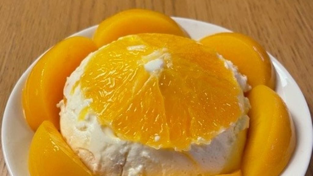 Appelsiininen pääsiäislotta valmistuu helposti.