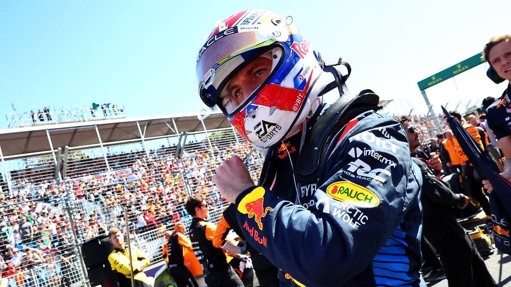 Max Verstappenin kisa päättyi keskeytykseen jo alkukierroksilla.