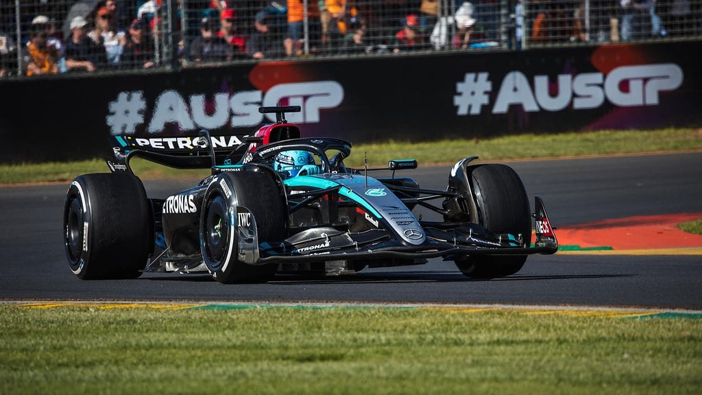 George Russellin kilpailu päätty dramaattiseen ulosajoon.