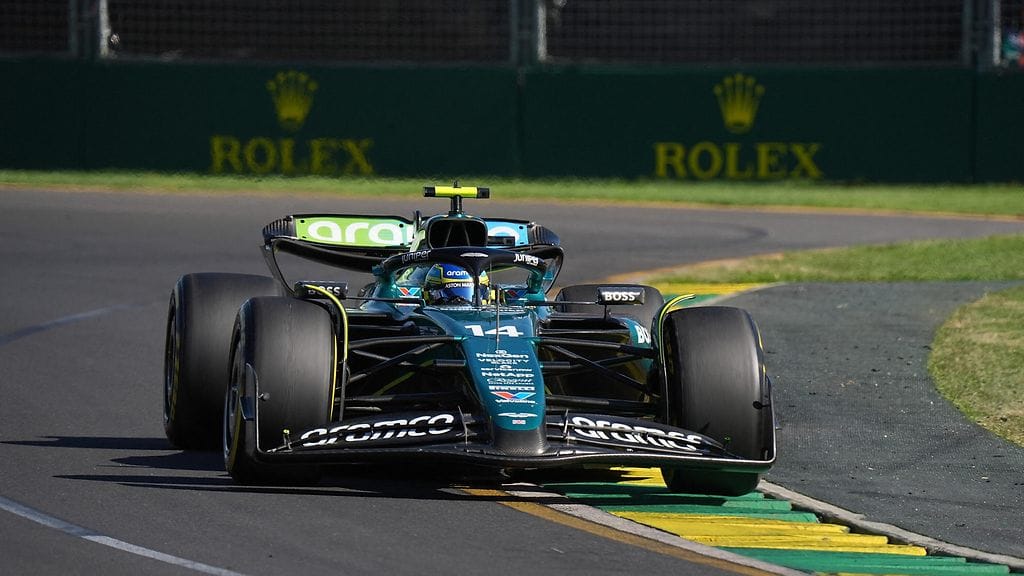 Fernando Alonso sai aikarangaistuksen ja putosi kahdeksanneksi.