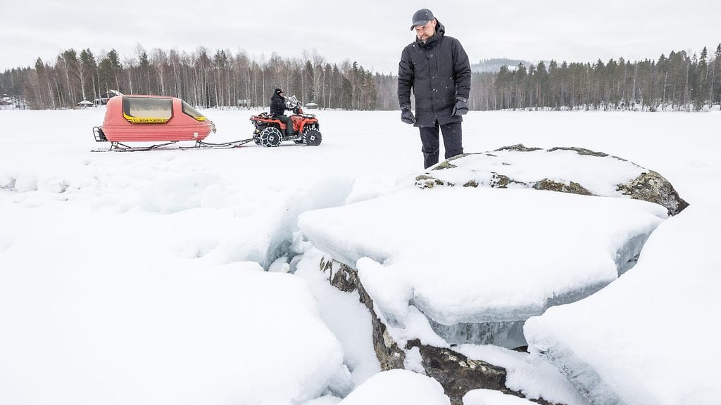 LK fisherwoman 138341973