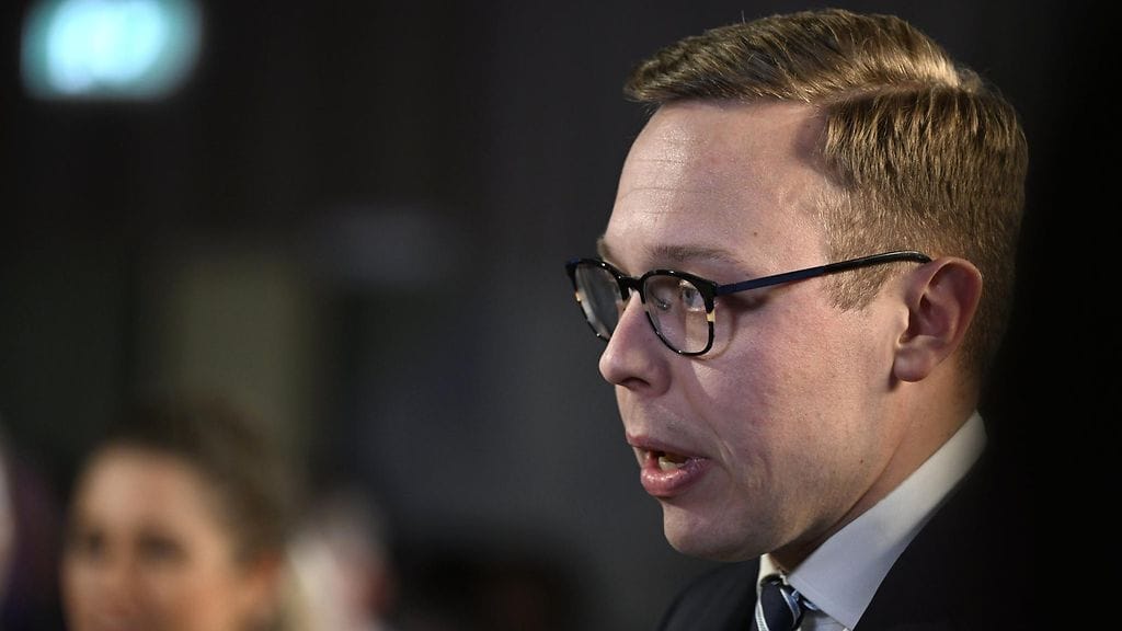 Hallitus päättää huhtikuun kehysriihessä yhteensä noin kolmen miljardin euron uusista sopeutuksista, kertoo kokoomuksen eduskuntaryhmän puheenjohtaja Matias Marttinen.