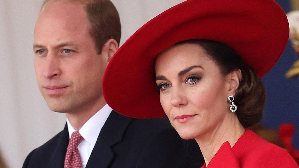 Jo päiviä ennen kuin Catherine kertoi julkisuudessa syöpädiagnoosistaan, oli verkossa levinnyt runsaasti huhuja ja villejä väitteitä hänen terveydestään.