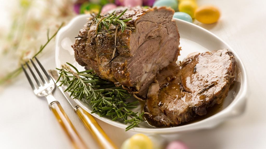 Rosmariinin suosio kasvaa hurjasti pääsiäisviikolla. Se yhdistetään yleensä lammasruokien kanssa.