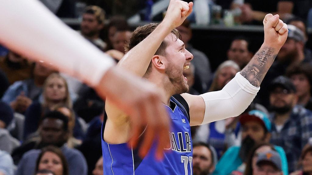 Luka Doncic upotti hulppeat 47 pistettä Houston Rocketsia vastaan.