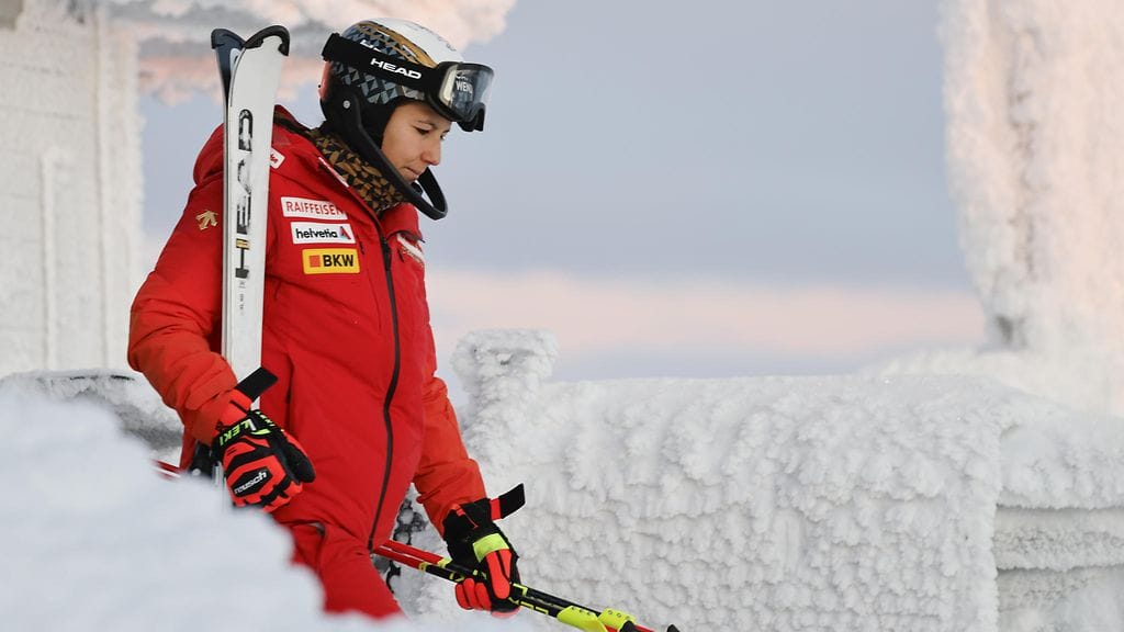 Wendy Holdener oli helihiihtämässä.