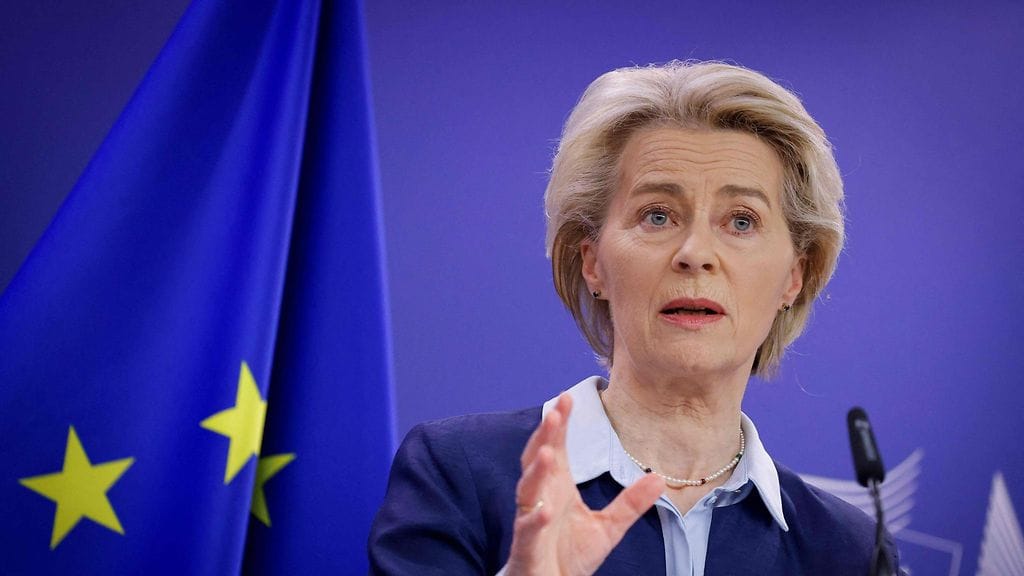 EU-komission puheenjohtaja Ursula von der Leyen esitti viestipalvelu X:ssä surunvalittelunsa surmattujen avustustyöntekijöiden omaisille.