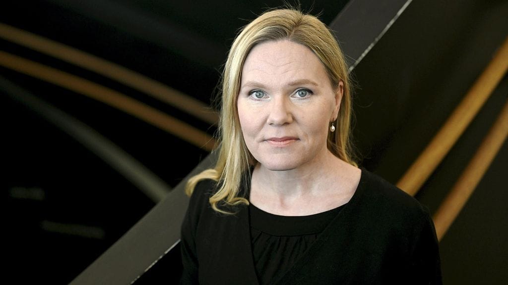 Lapsiasiavaltuutettu Elina Pekkarinen.
