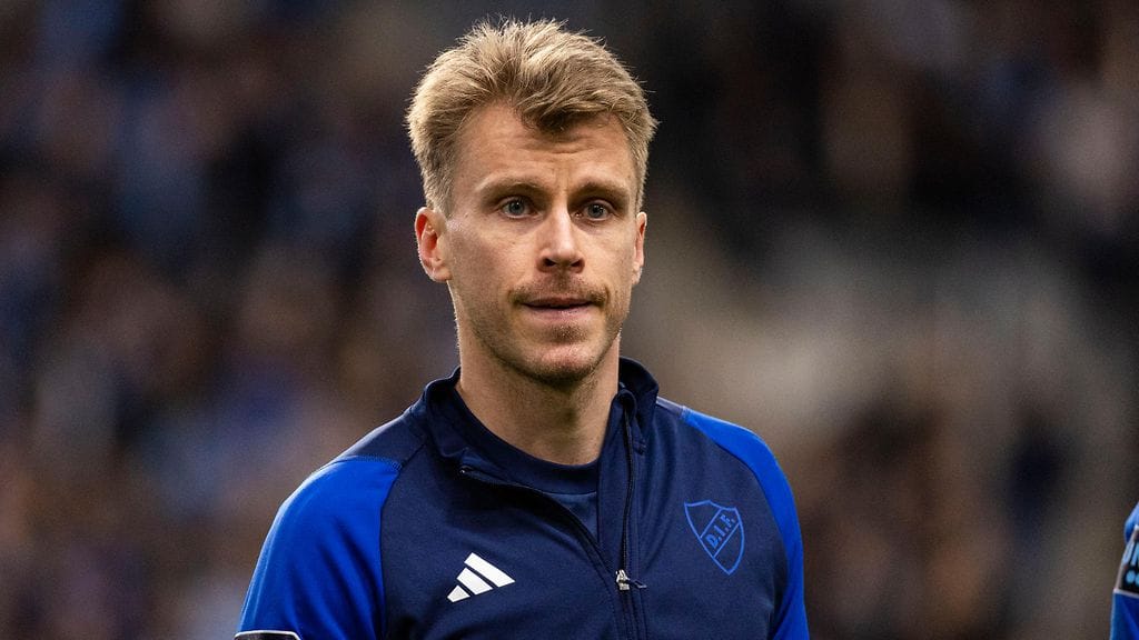 Rasmus Schüller joutuu sairauslomalle.