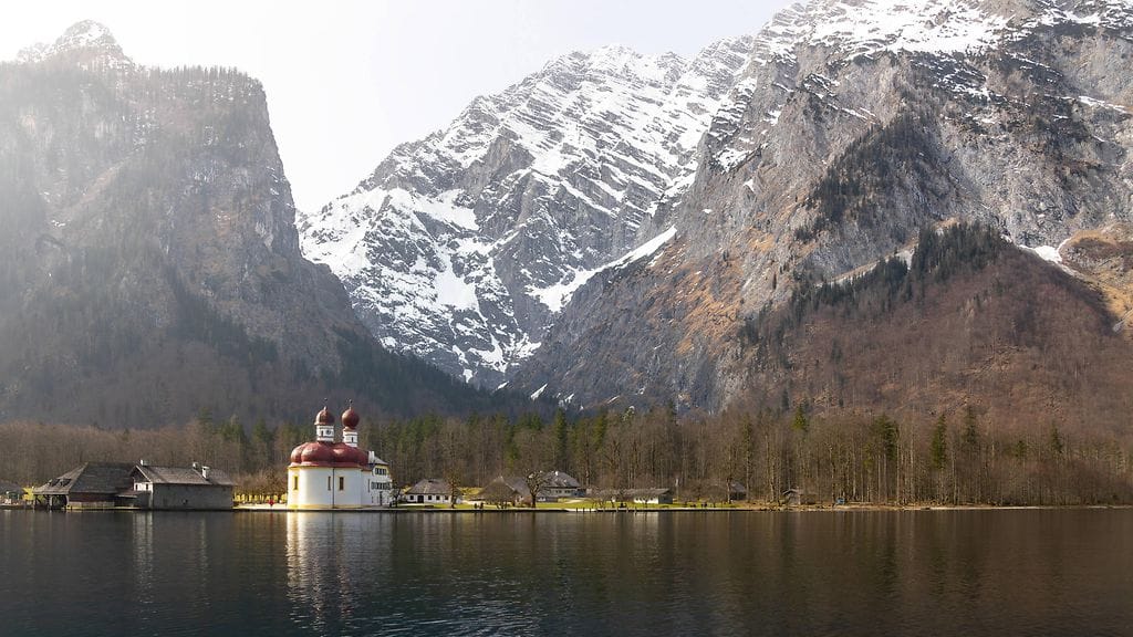 Watzmann-vuori on Saksan kolmanneksi korkein ja se sijaitsee lähellä Itävallan rajaa.