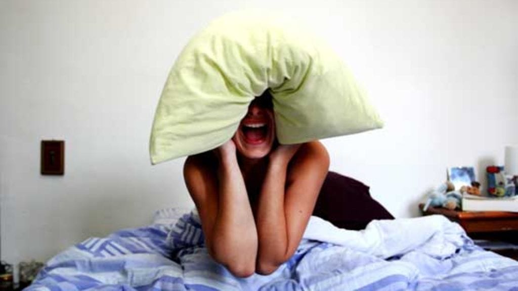 Stressi laukaisee Joannan unettomuuden. Kuvan henkilö ei liity tapaukseen.