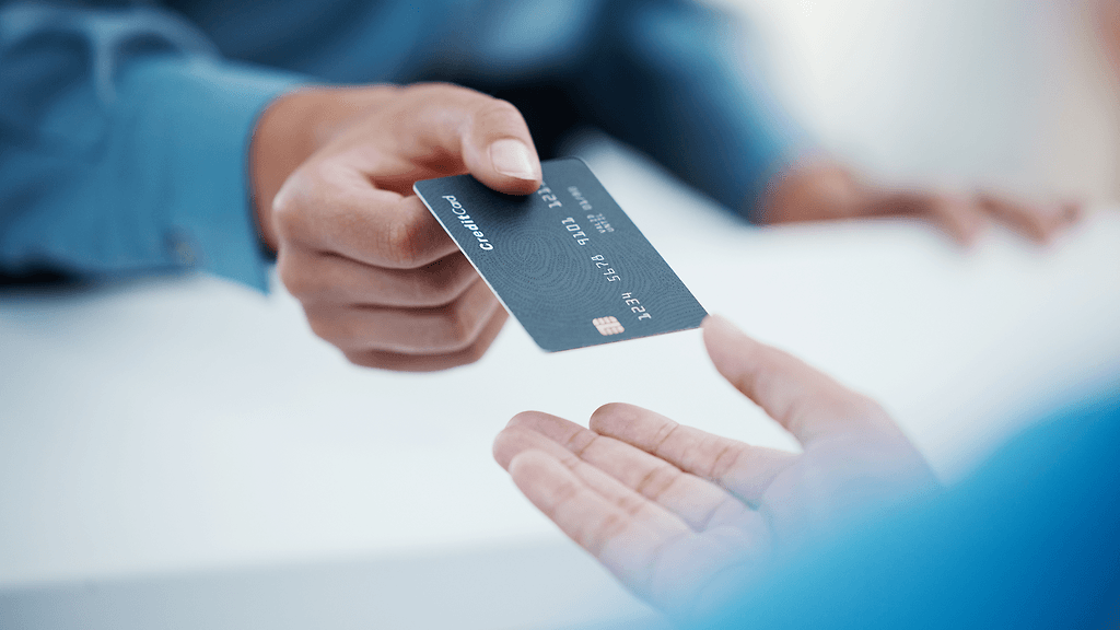 pankkikortti, luottokortti, maksaa