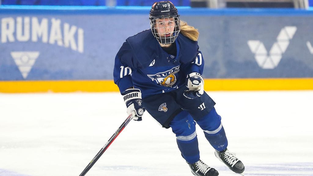 Elisa Holopainen siirtyy SDHL:ään.