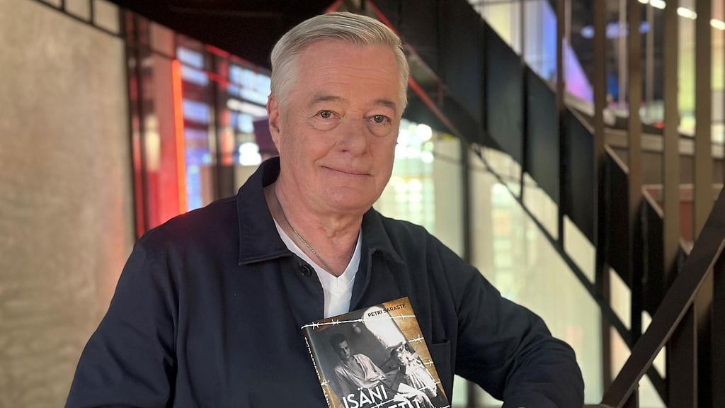 Petri Saraste kirjoitti kirjan isänsä sotavankikokemuksista