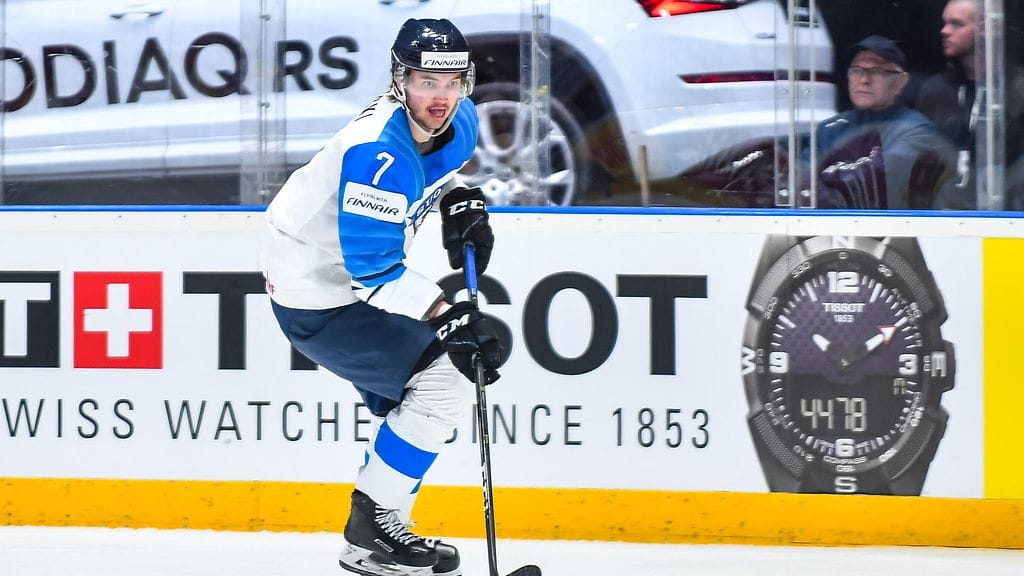 Oliwer Kaski (arkistokuvassa) iski kolme maalia neljään minuuttiin ja 24 sekuntiin.