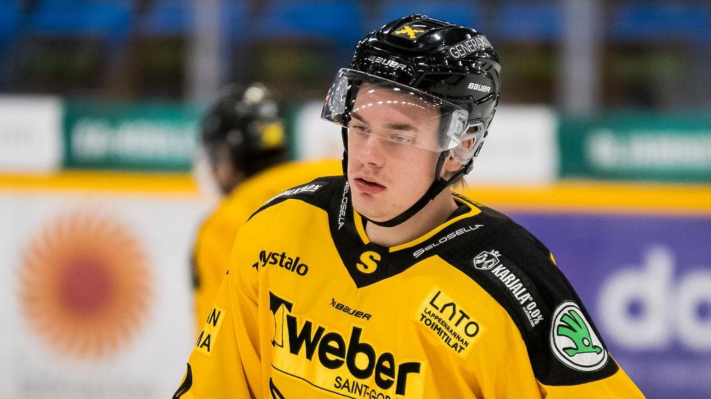 Kiekkokauden SaiPassa aloittanut, mutta SHL:ssä Malmön riveissä lopettanut Nuutti Viitasalo siirtyy Lukkoon.