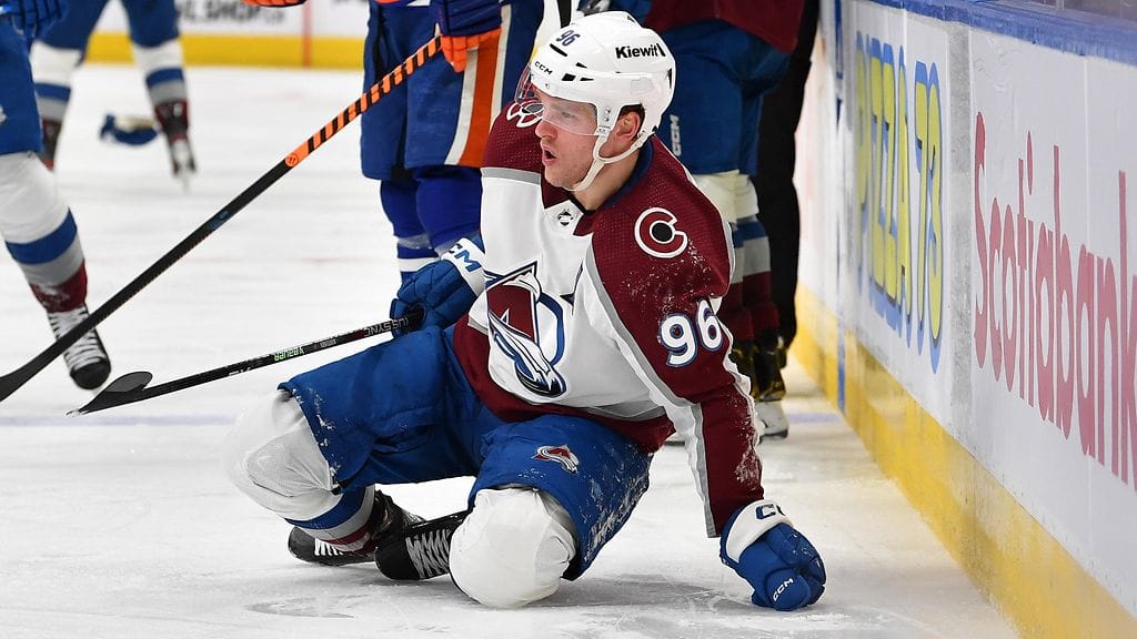Mikko Rantanen on joutunut olemaan sivussa Edmonton-ottelussa saamansa tärskyn jälkeen.