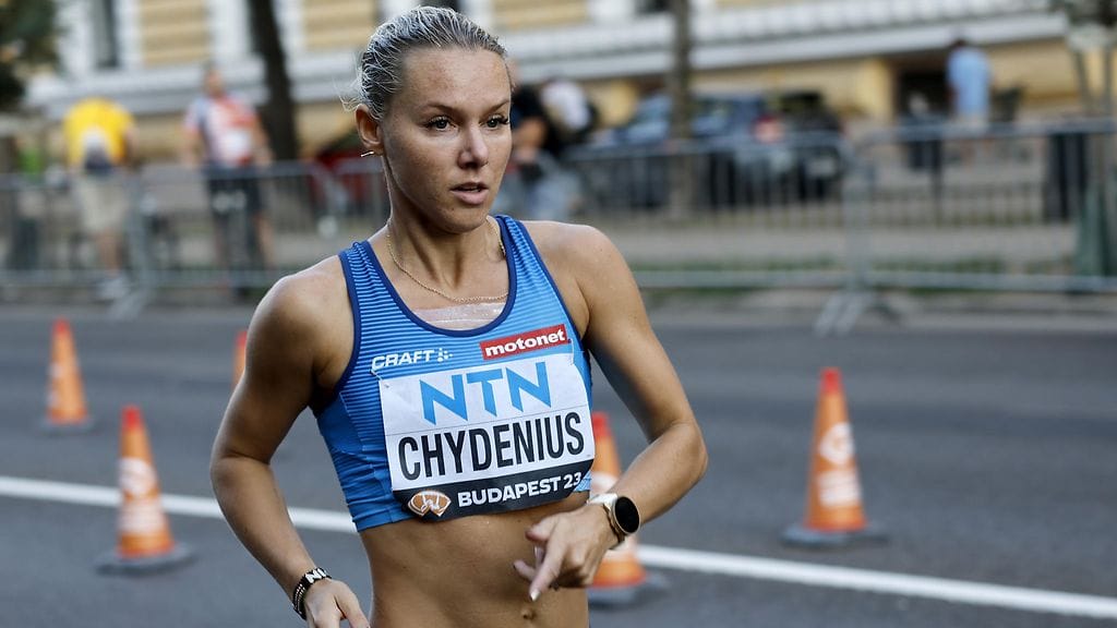 Nina Chydenius kilpaili maratonilla viime vuonna yleisurheilun MM-kisoissa.