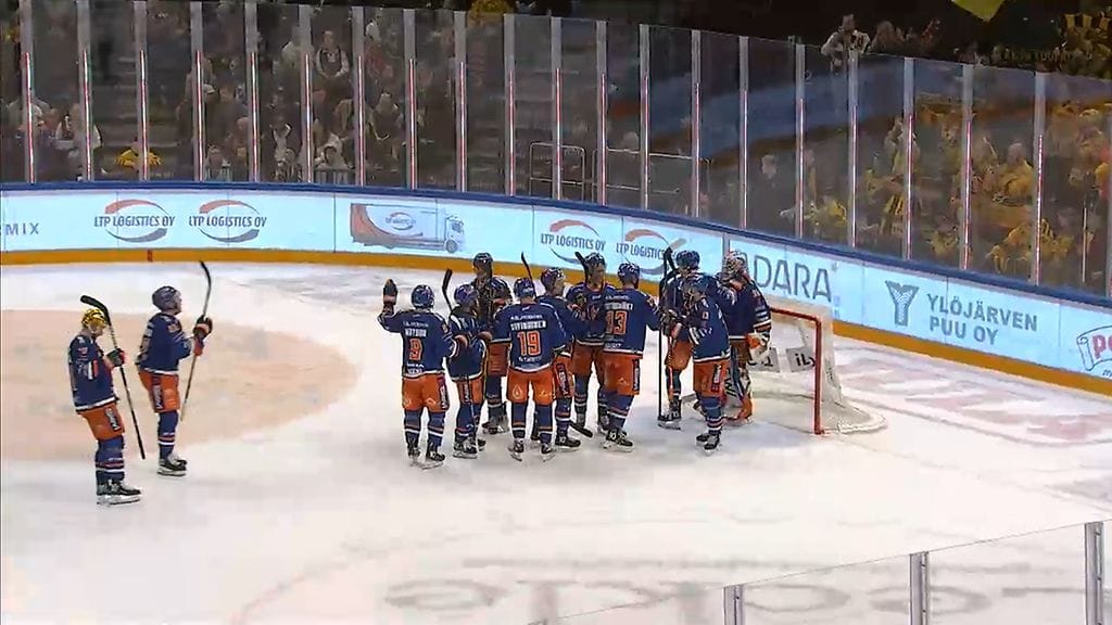 Lahti huutaa: Konsta Hirvonen lyö Pelicansin jatkoerämaalillaan finaaliin