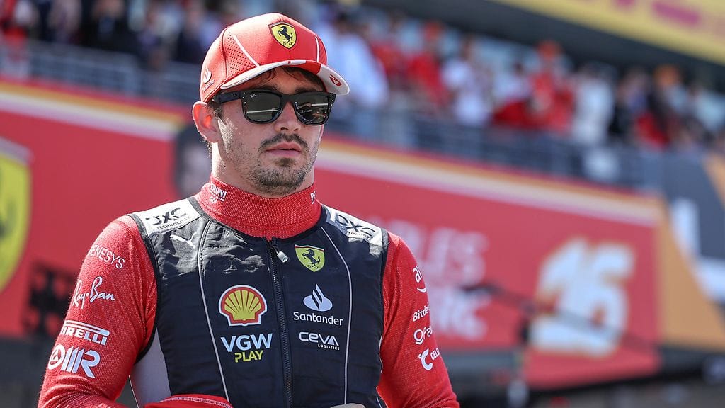 Charles Leclerc pitää tulevisuuden avoimena.