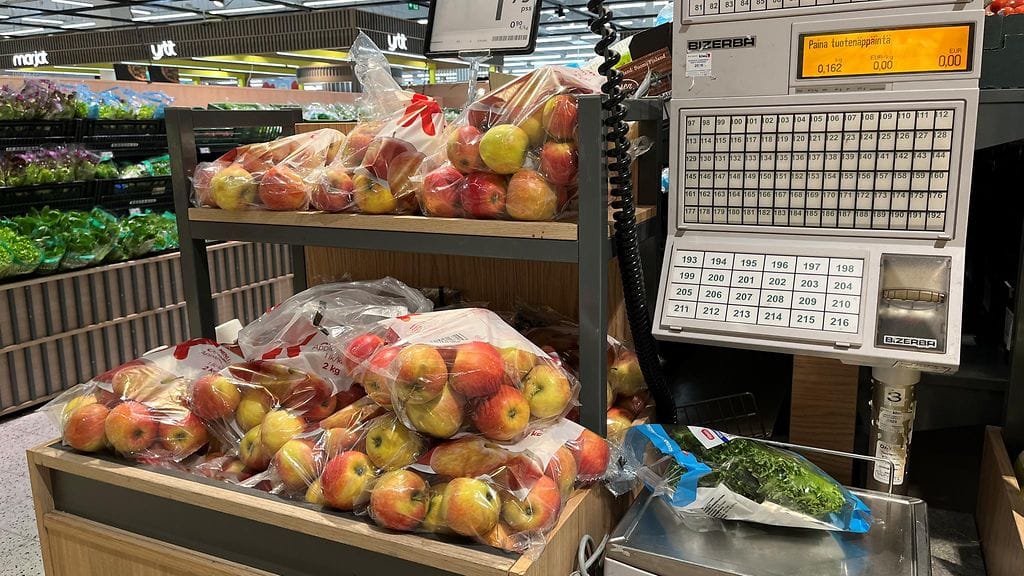 salaatti ruokakauppa hedelmävaaka hevi