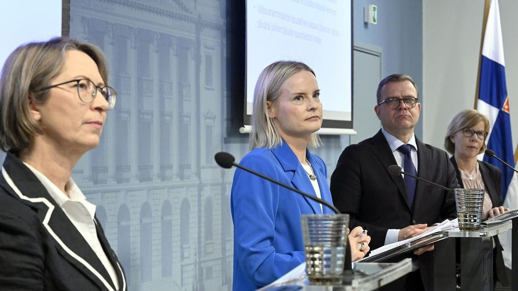 Hallitus kehysriihen tiedotustilaisuudessa 16.4.2024