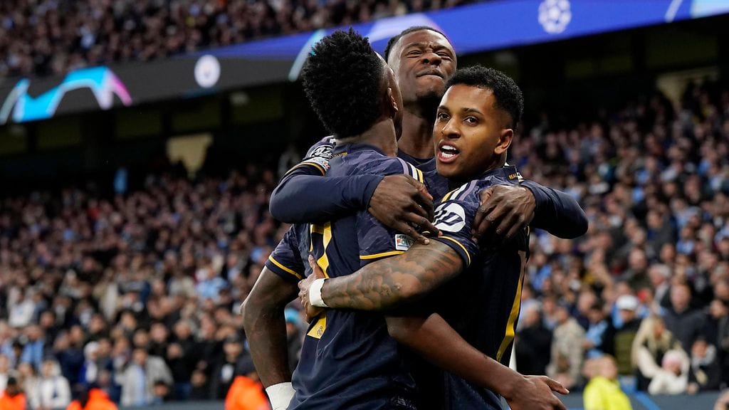 Real Madrid johtoon Manchesterissa – Rodrygo jatkaa irtopallonsa pömpeliin